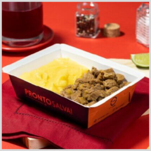 Filé Mignon Suíno com Alho Poró e Purê de Mandioquinha